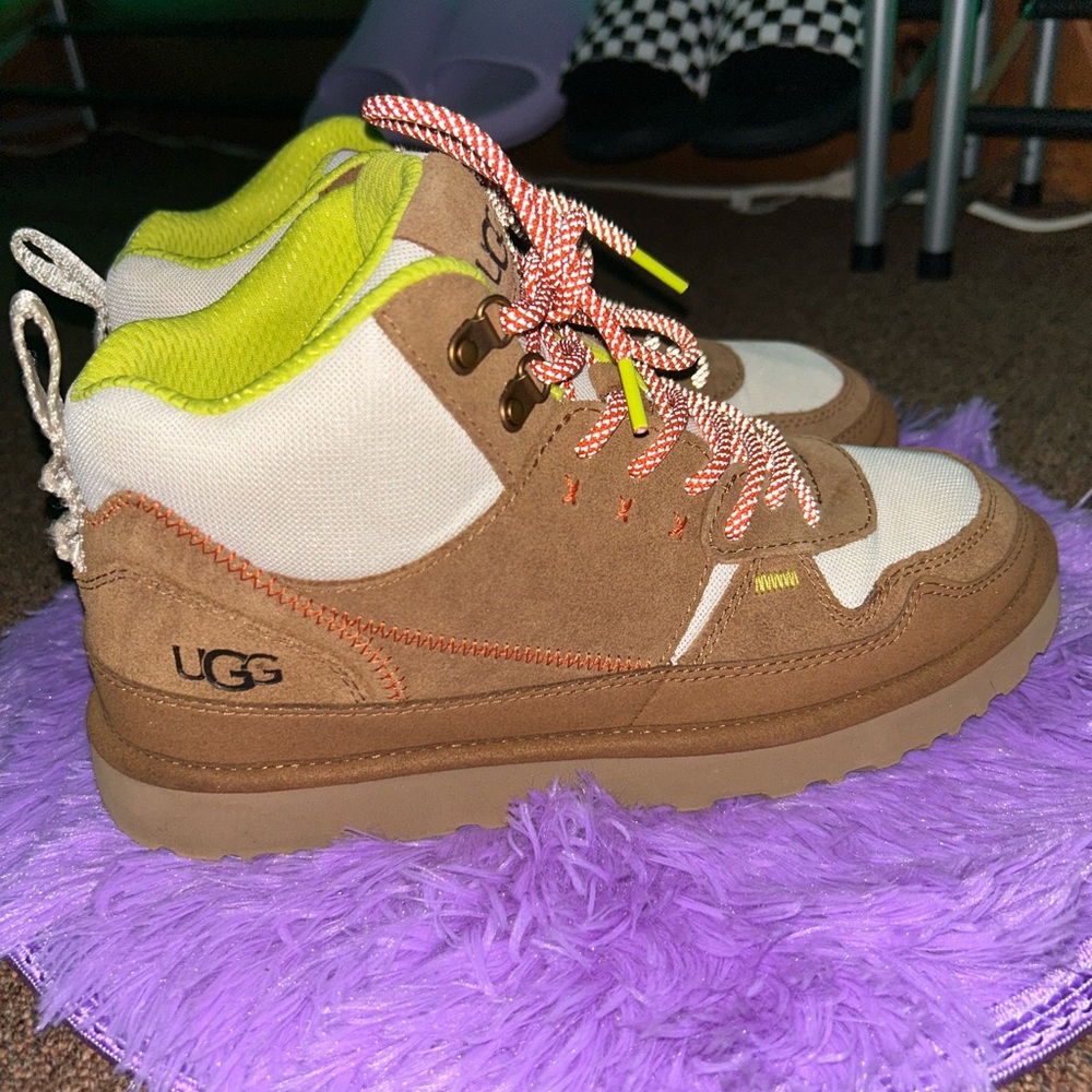 UGG Sneakers